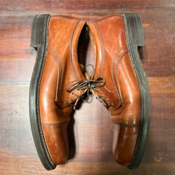 Johnston & Murphy Passport Captoe Oxford shoe. - Picture 7 of 8